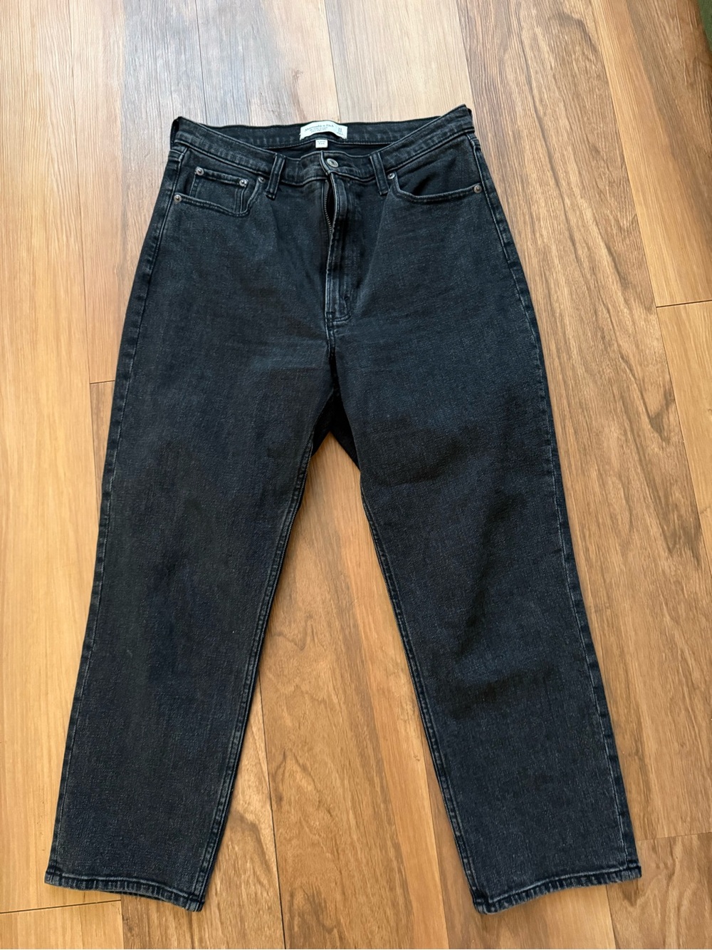 Abercrombie Women’s Ankle Straight Curve Love Jean